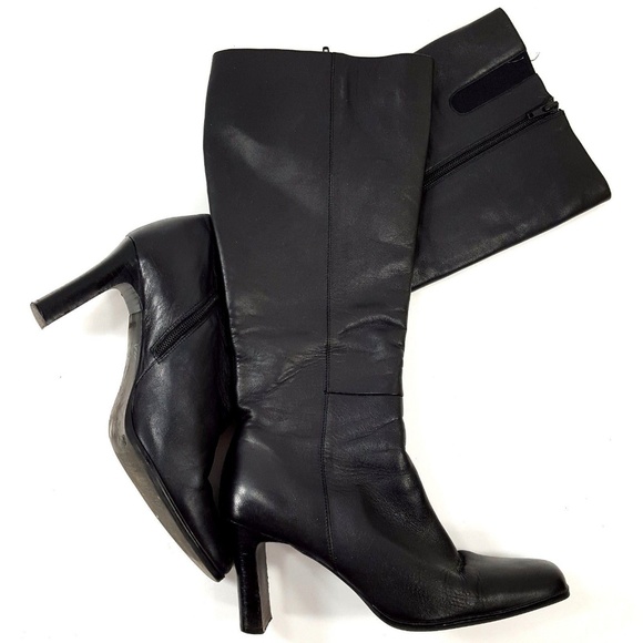 ** SOLD **  Amanda Smith Leather Boots - Picture 3 of 8